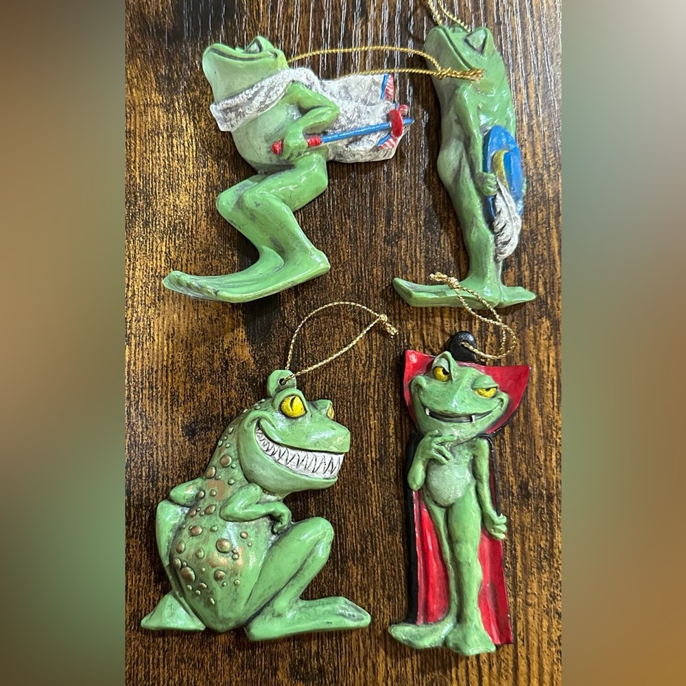 Set of 4 Ceramic Painted Frog Tree Ornaments